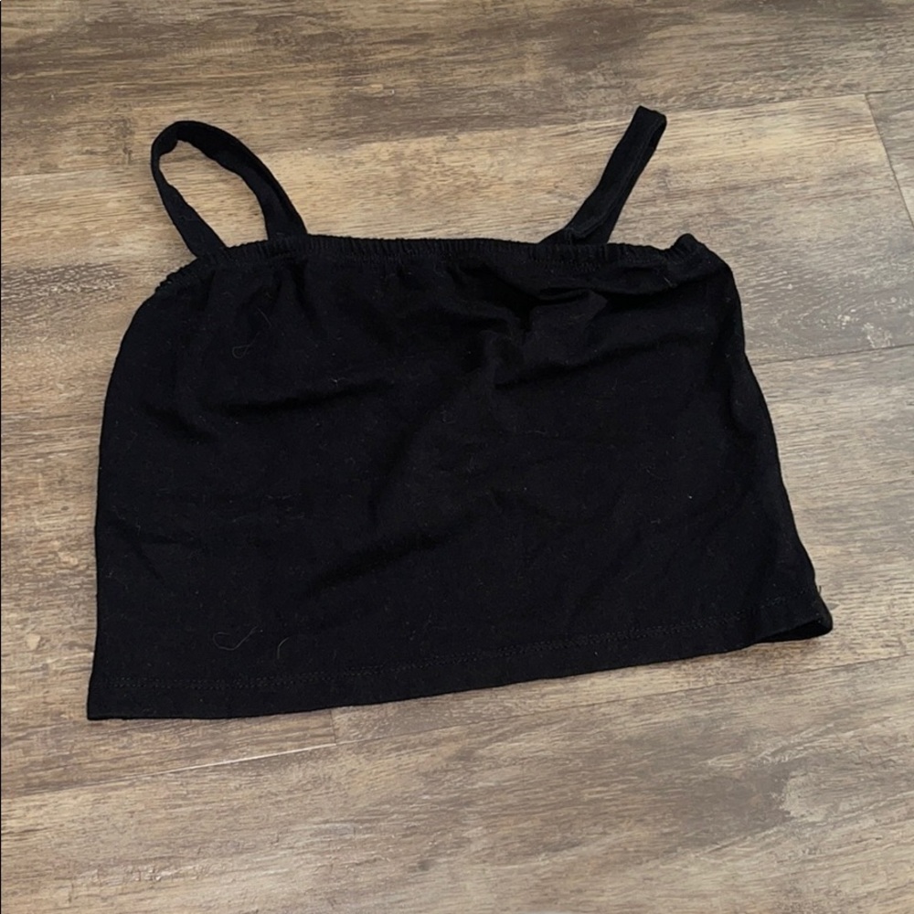 Black crop crop top